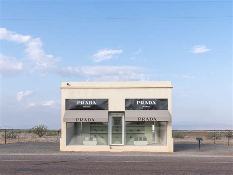 Prada marfa in texas